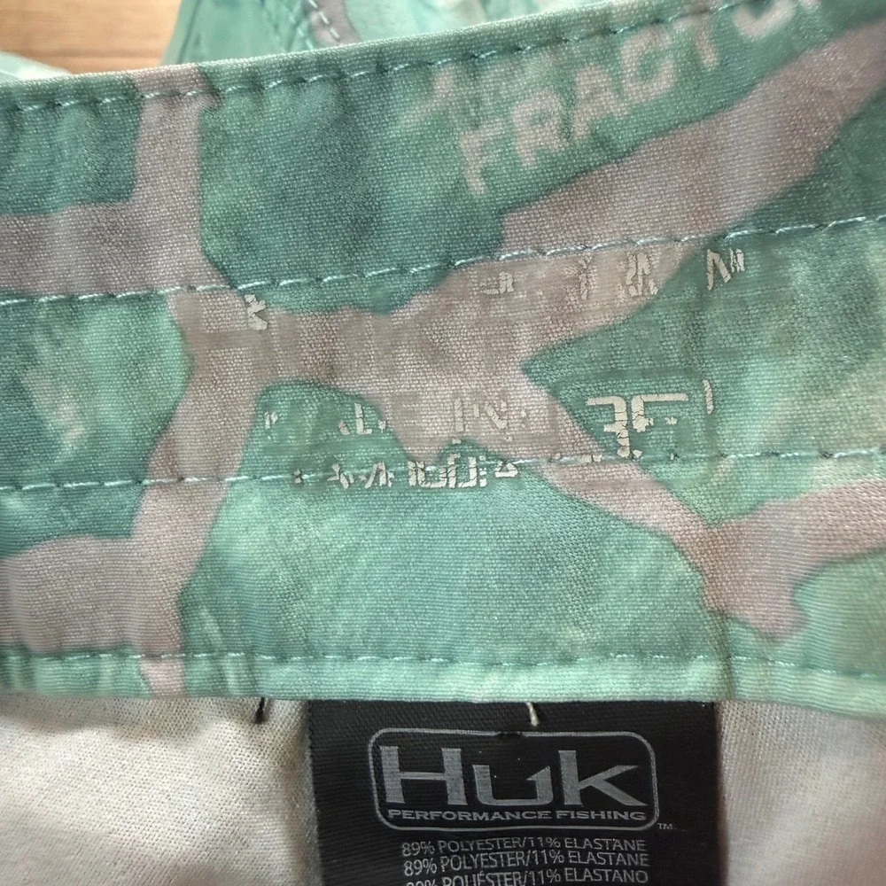 Huk Mens Mossy Oak Fracture Camo Fishing Board Shorts Aqua Grey H2000138 Size 36